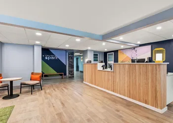Spark by Hilton Chattanooga Downtown hotel thumbnail 2