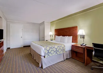 Baymont by Wyndham Jacksonville Orange Park hotel thumbnail 4