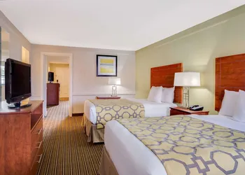Baymont by Wyndham Jacksonville Orange Park hotel thumbnail 5