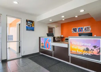 Motel 6 Lost Hills CA hotel thumbnail 4