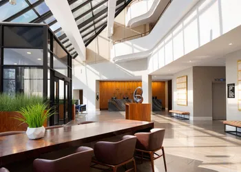 Nashville Airport Marriott hotel thumbnail 2