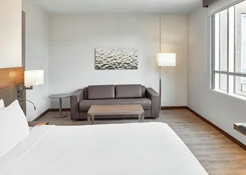 AC Hotel by Marriott National Harbor Washington, D.C. Area hotel thumbnail 8