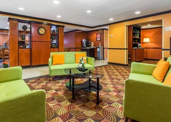 Studios & Suites 4 Less Charlotte hotel thumbnail 6