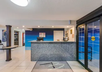 The Blu Hotel Blue Ash Cincinnati, an Ascend Collection Hotel hotel thumbnail 2