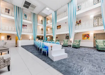 The Blu Hotel Blue Ash Cincinnati, an Ascend Collection Hotel hotel thumbnail 3
