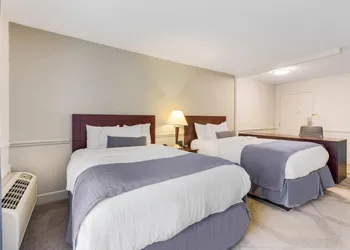 The Blu Hotel Blue Ash Cincinnati, an Ascend Collection Hotel hotel thumbnail 7