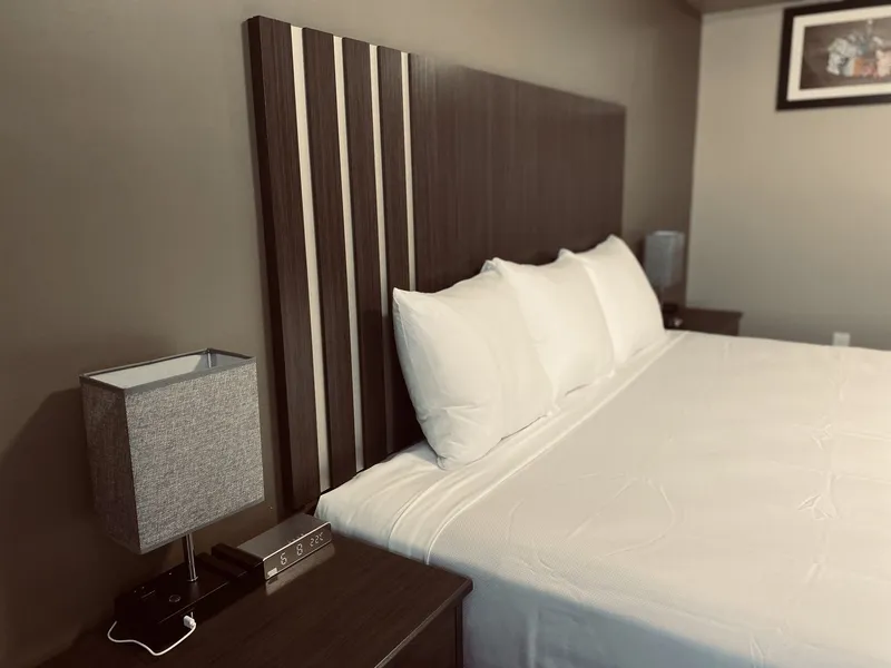 Econo Lodge hotel detail image 6
