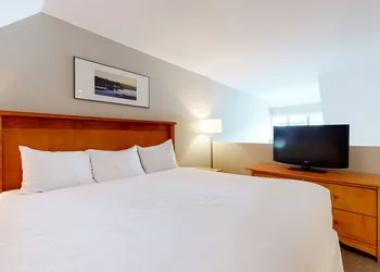 Whistler Peak Lodge hotel thumbnail 6