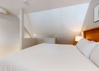 Whistler Peak Lodge hotel thumbnail 7