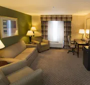 Holiday Inn Kansas City Airport by IHG hotel detail image 3
