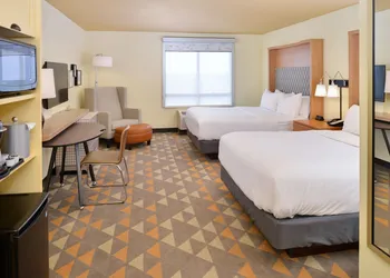 Holiday Inn Kansas City Airport by IHG hotel thumbnail 7