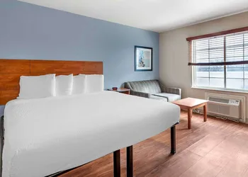 Extended Stay America Select Suites - Wichita - Airport hotel thumbnail 6