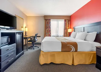 Quality Inn & Suites - Toronto West hotel thumbnail 8