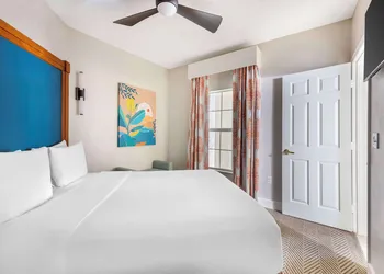 Hilton Vacation Club Cypress Pointe Orlando hotel thumbnail 7
