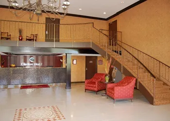 Rodeway Inn & Suites East Windsor hotel thumbnail 4