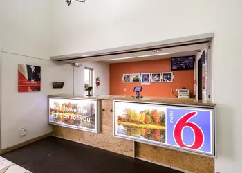 Motel 6 Davenport, IA hotel thumbnail 3
