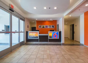 Motel 6-South Bend, IN - Mishawaka hotel thumbnail 2