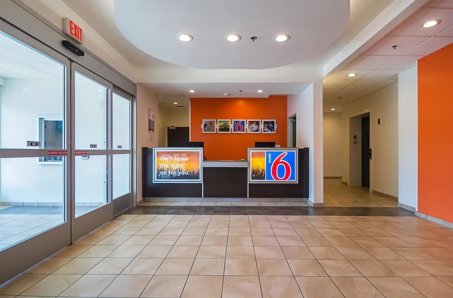 Motel 6-South Bend, IN - Mishawaka hotel detail image 2