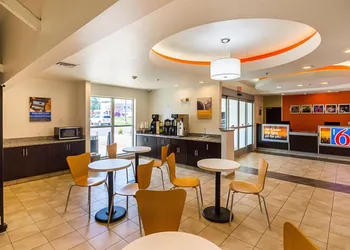 Motel 6-South Bend, IN - Mishawaka hotel thumbnail 4