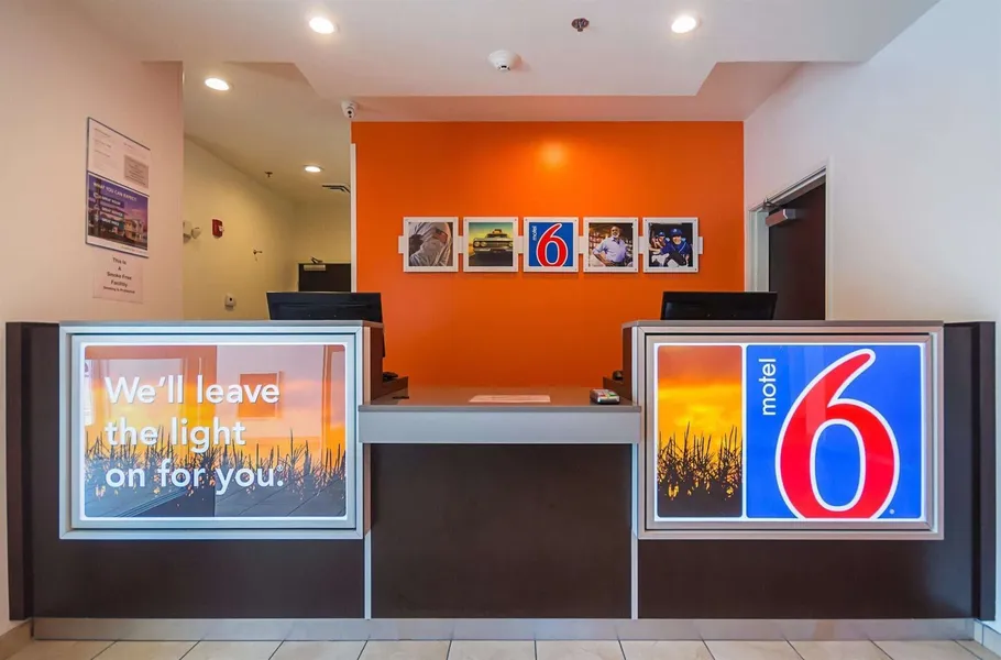 Motel 6-South Bend, IN - Mishawaka hotel detail image 6