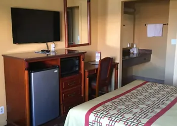 National City Motel hotel thumbnail 4