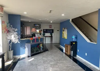 express inn hotel thumbnail 2