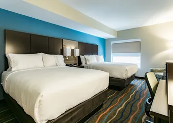 Holiday Inn & Suites Chattanooga Downtown by IHG hotel thumbnail 7