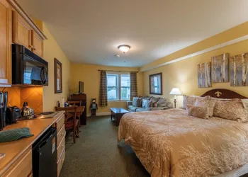 Seneca hotel thumbnail 7