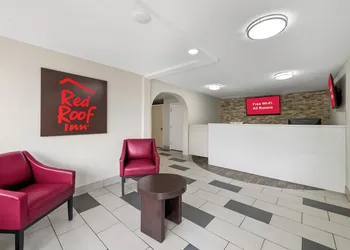 Red Roof Inn Charlotte - Airport hotel thumbnail 2