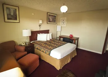 Travel Inn hotel thumbnail 6