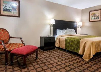 Econo Lodge Selma - Smithfield hotel thumbnail 6