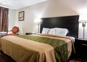 Econo Lodge Selma - Smithfield hotel thumbnail 8