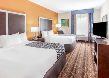La Quinta Inn & Suites by Wyndham Gonzales TX hotel thumbnail 4