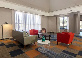 Econo Lodge hotel thumbnail 2