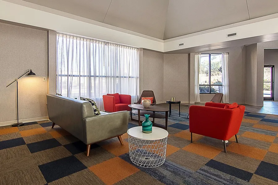 Econo Lodge hotel detail image 2