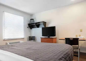Extended Stay America Select Suites - Fort Walton Beach hotel thumbnail 7