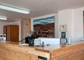 Whispering Sands Motel hotel thumbnail 2