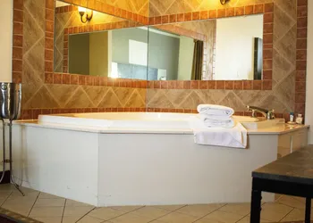 FairBridge Inn & Suites Cleburne hotel thumbnail 8
