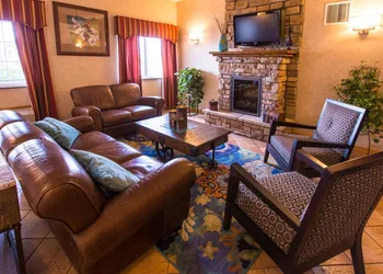 Quality Inn & Suites University hotel thumbnail 5