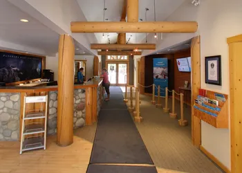 Embarc Panorama hotel thumbnail 2