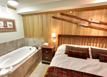 Embarc Panorama hotel thumbnail 5