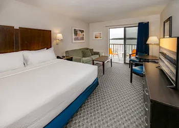 The Bay Resort hotel thumbnail 5