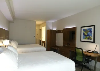Holiday Inn Express & Suites Brentwood by IHG hotel thumbnail 2