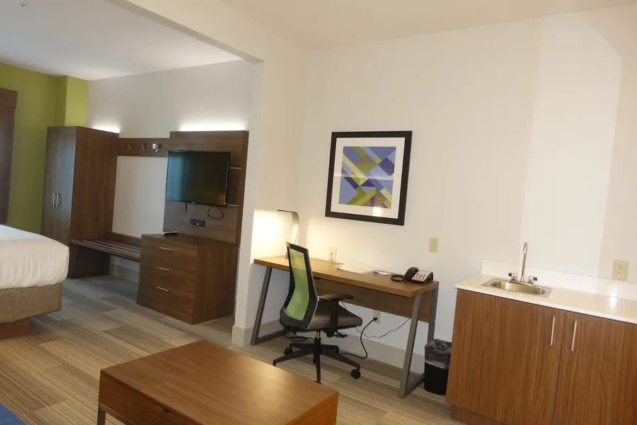 Holiday Inn Express & Suites Brentwood by IHG hotel detail image 6