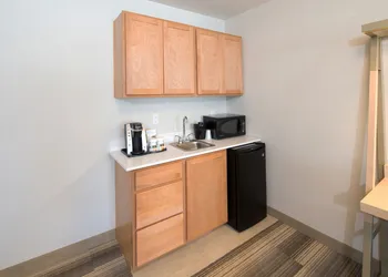 Holiday Inn Express & Suites La Porte by IHG hotel thumbnail 3