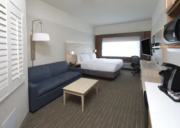 Holiday Inn Express & Suites La Porte by IHG hotel thumbnail 5