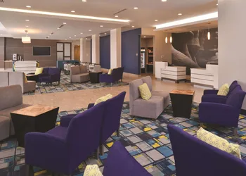 La Quinta Inn & Suites by Wyndham Page at Lake Powell hotel thumbnail 5
