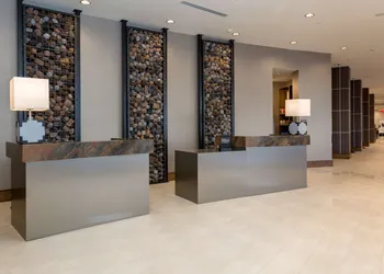 DoubleTree by Hilton Evansville hotel thumbnail 8