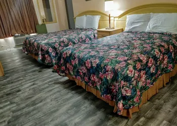 Travelers Inn Clearwater hotel thumbnail 2