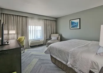Hampton Inn & Suites Guthrie hotel thumbnail 6